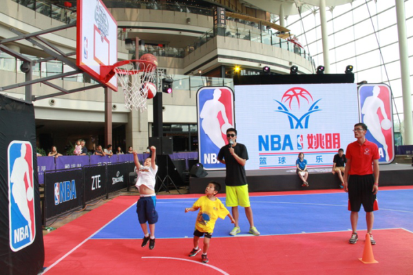 教练组根据 教练组根据